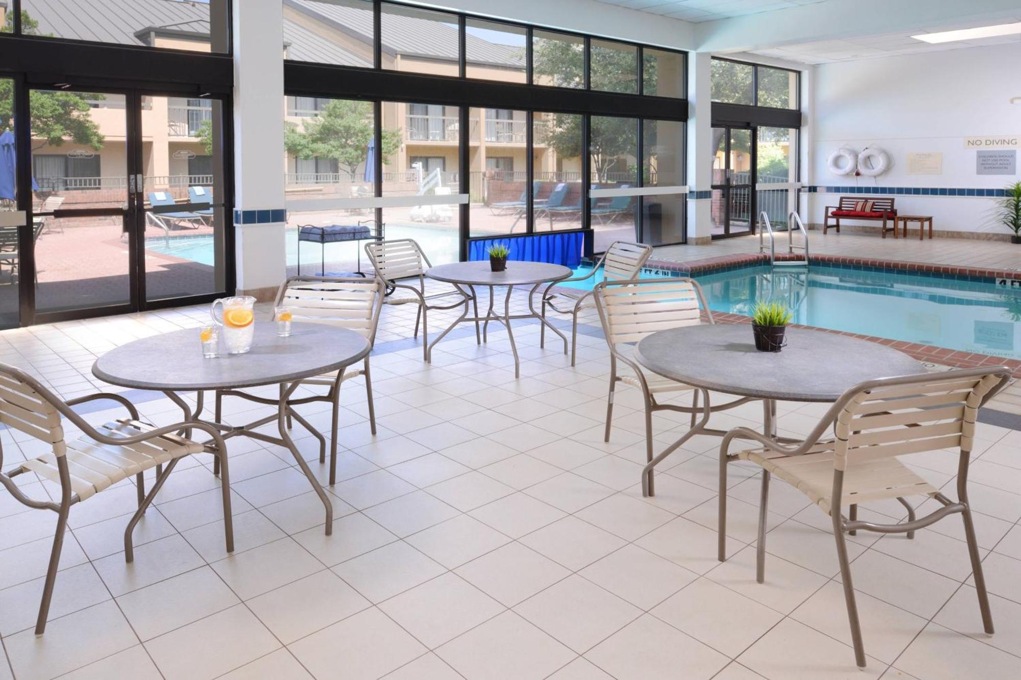 Courtyard Dallas Las Colinas Irving Exteriör bild